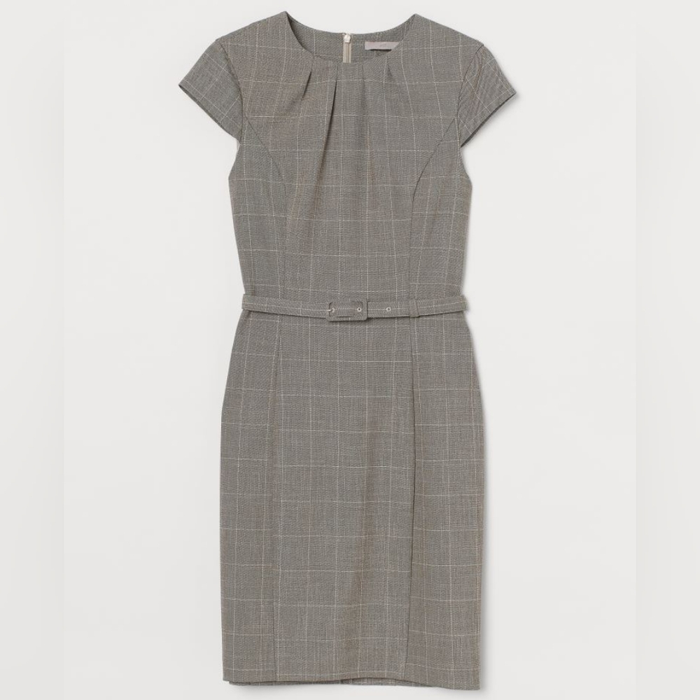 H&M Size XL 14/16 Short, fitted dress in woven stretch fabric with cap sleeves.